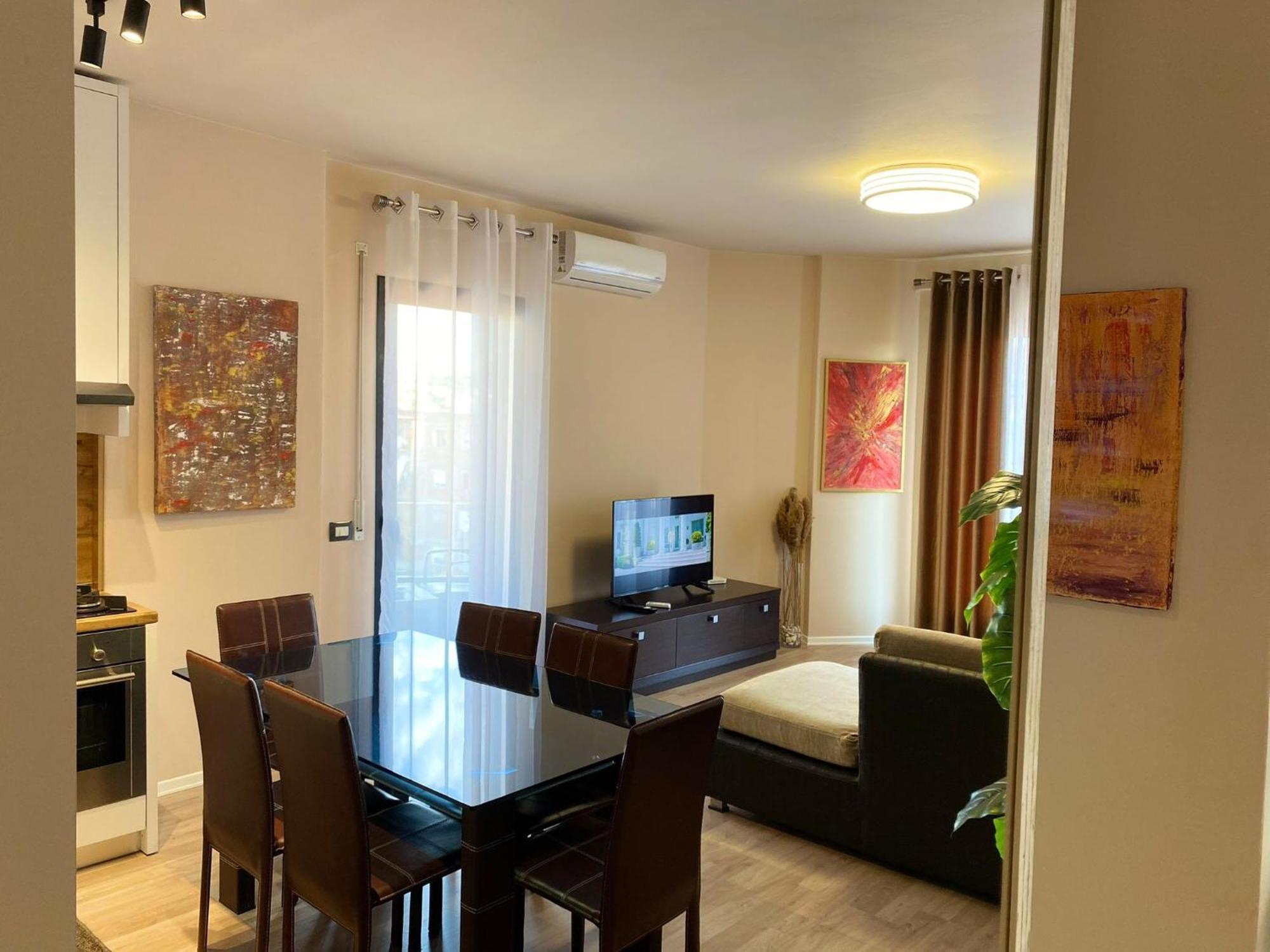 Nemis Apartments In The Centre Of Tirana Four Free Parking Ngoại thất bức ảnh