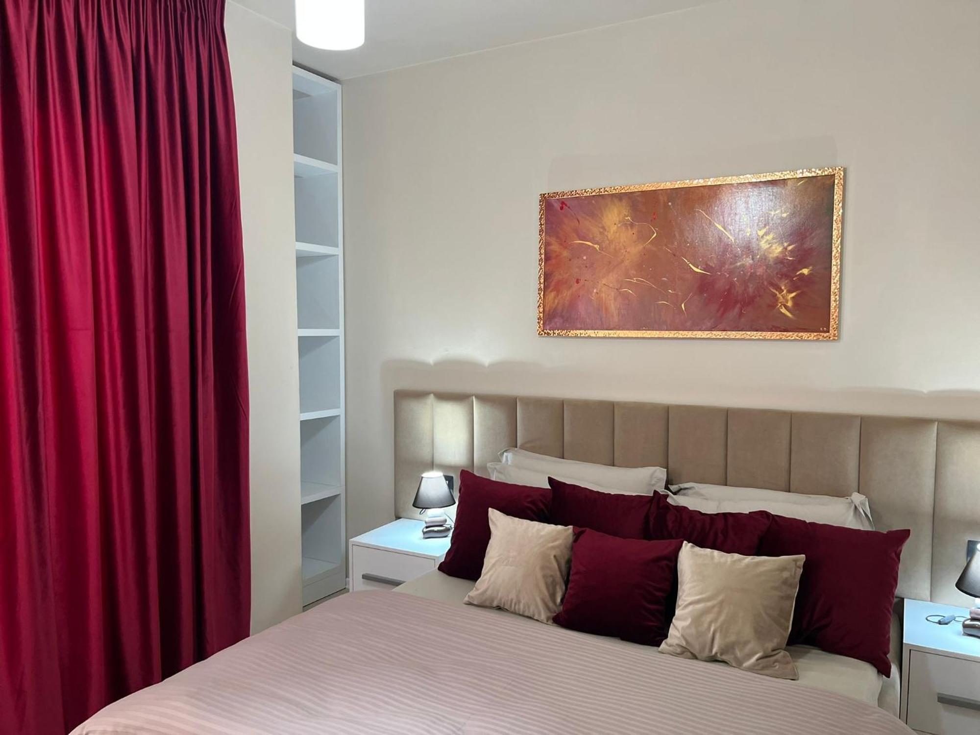 Nemis Apartments In The Centre Of Tirana Four Free Parking Ngoại thất bức ảnh